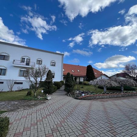 Colina Restaurant & Events Hotel Bistrita  Luaran gambar