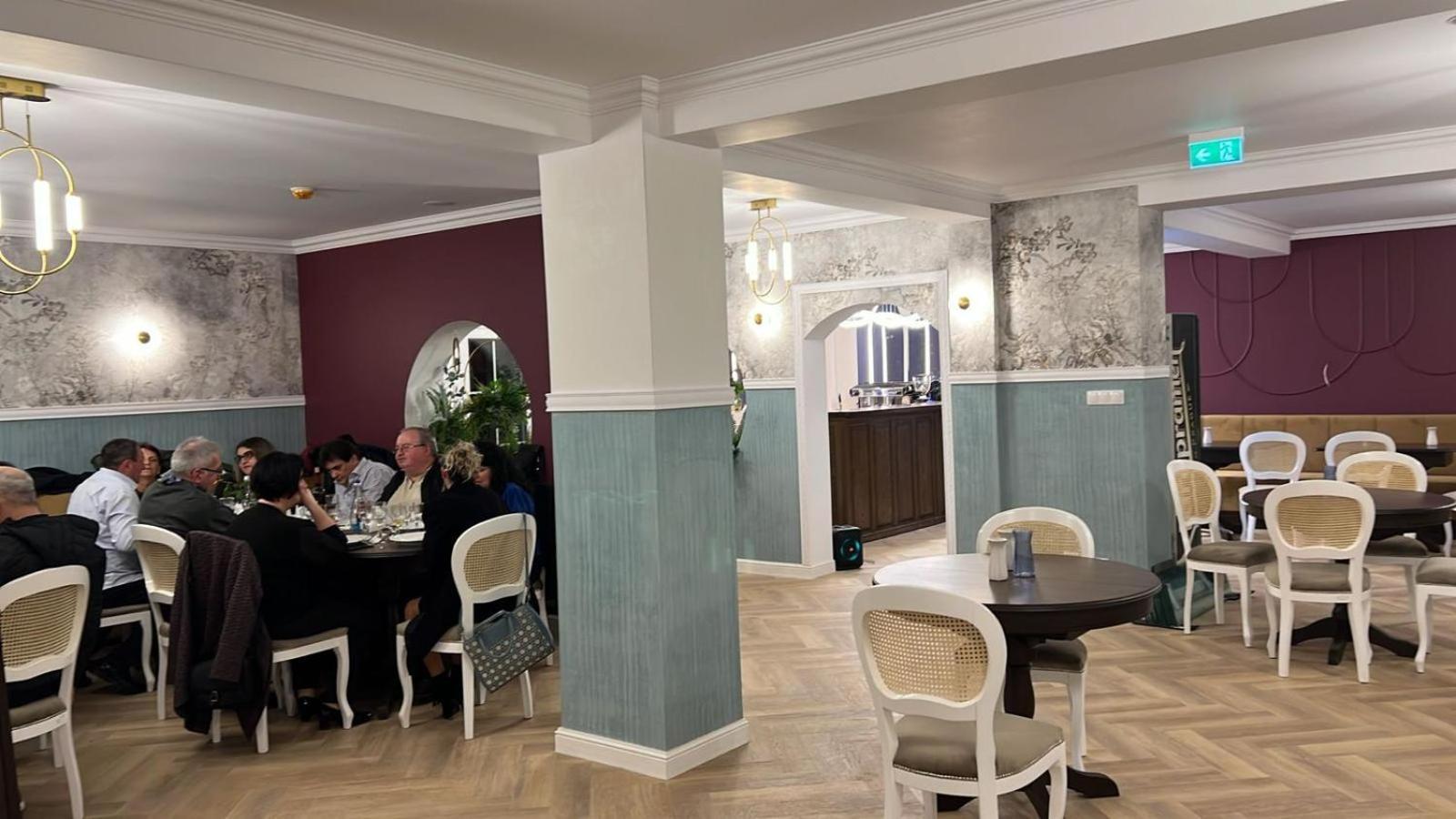 Colina Restaurant & Events Hotel Bistrita  Luaran gambar