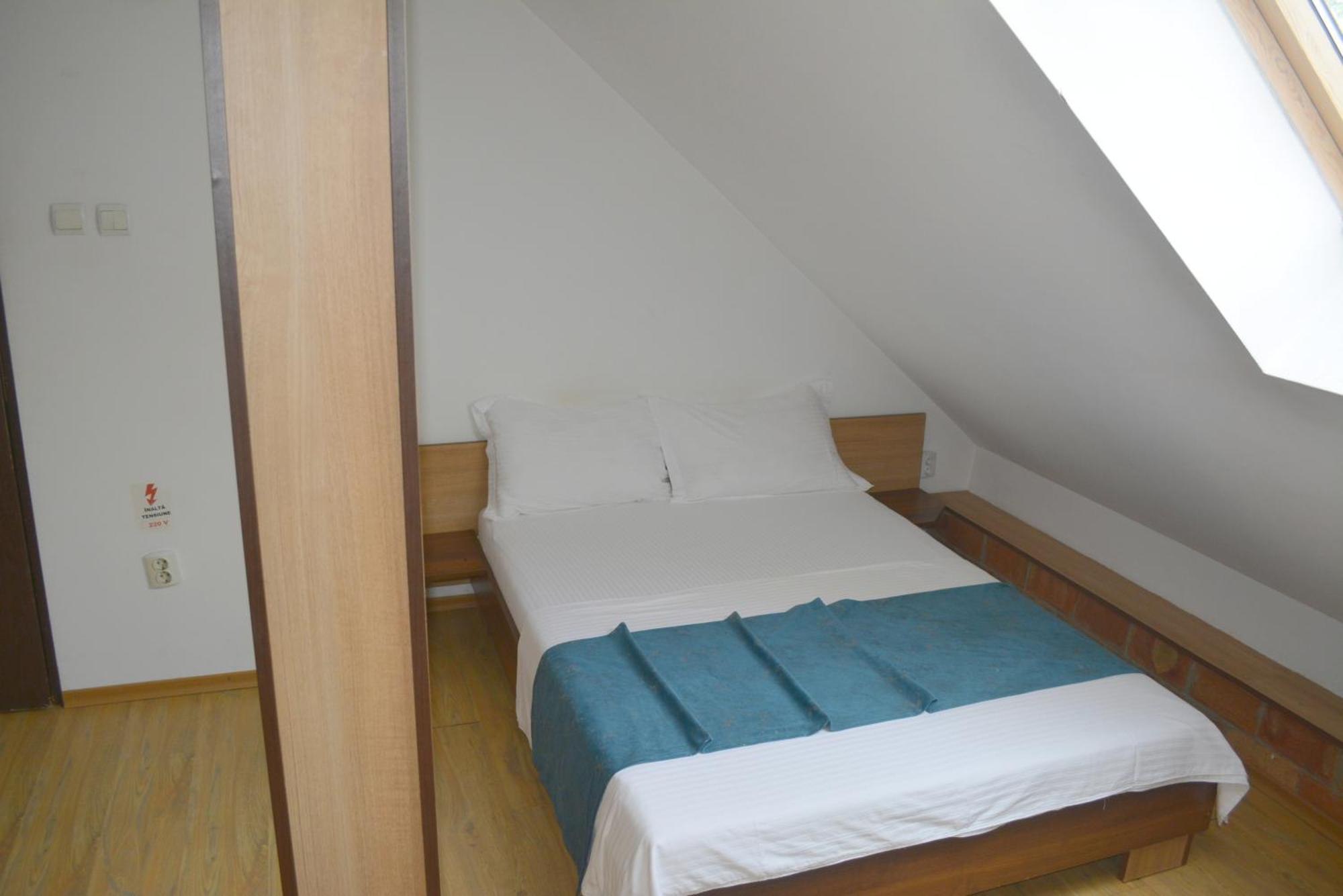 Colina Restaurant & Events Hotel Bistrita  Bilik gambar