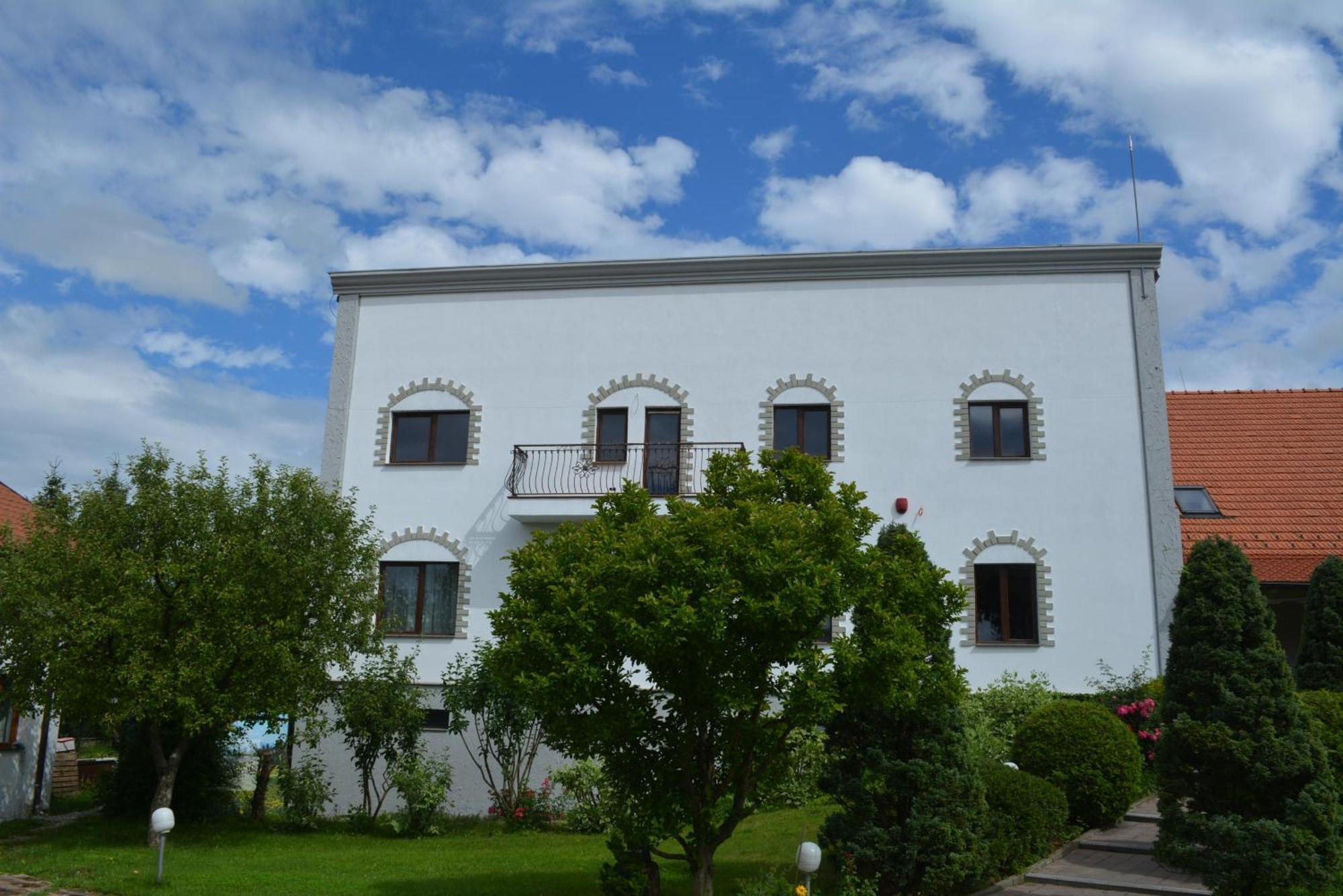 Colina Restaurant & Events Hotel Bistrita  Luaran gambar